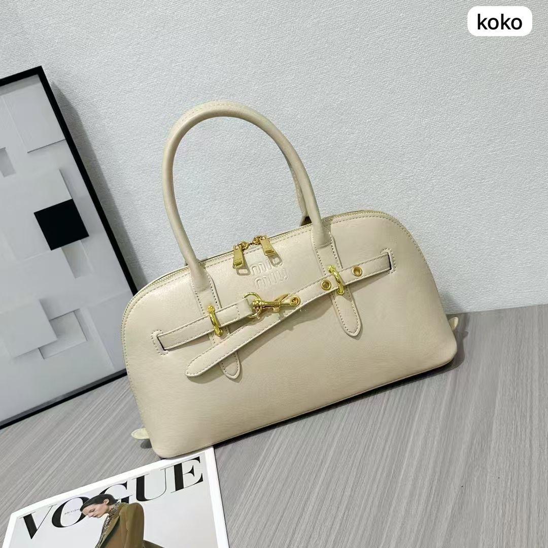 Miumiu 😍🌹 مقاس 24-