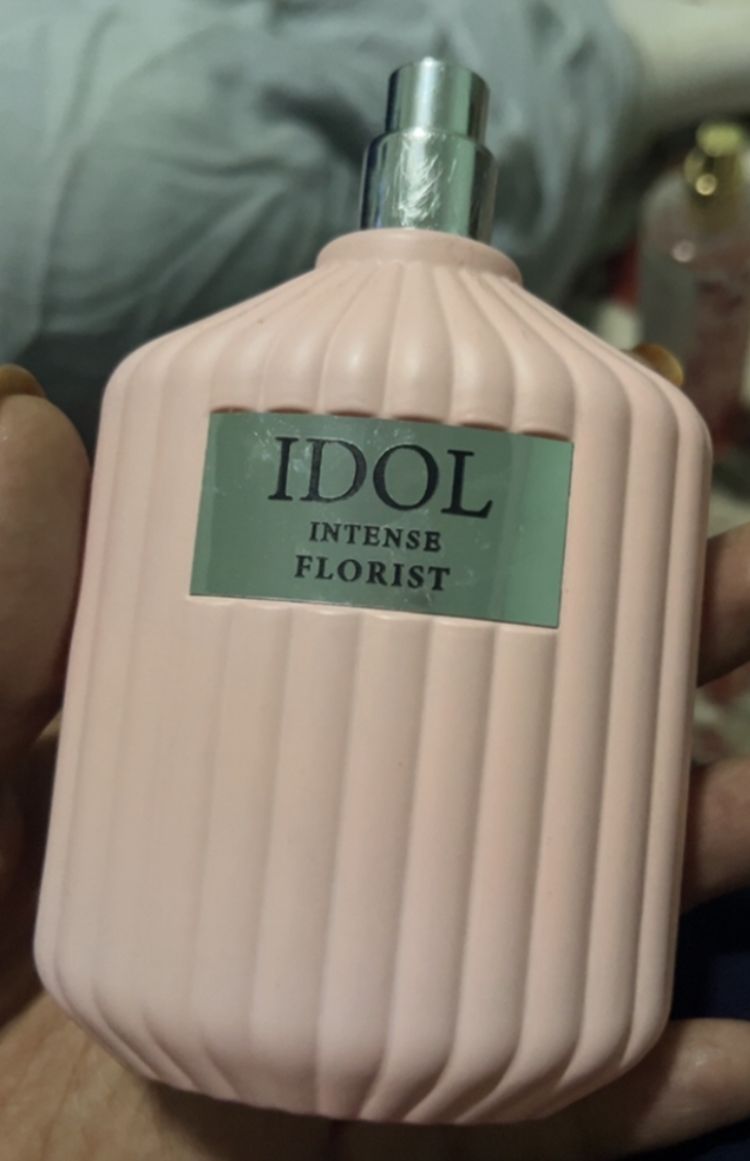 عطر idol